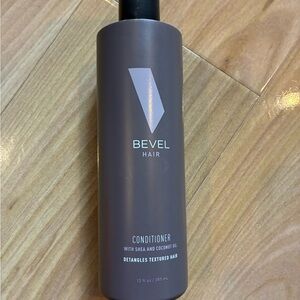 Bevel Hair Conditioner -